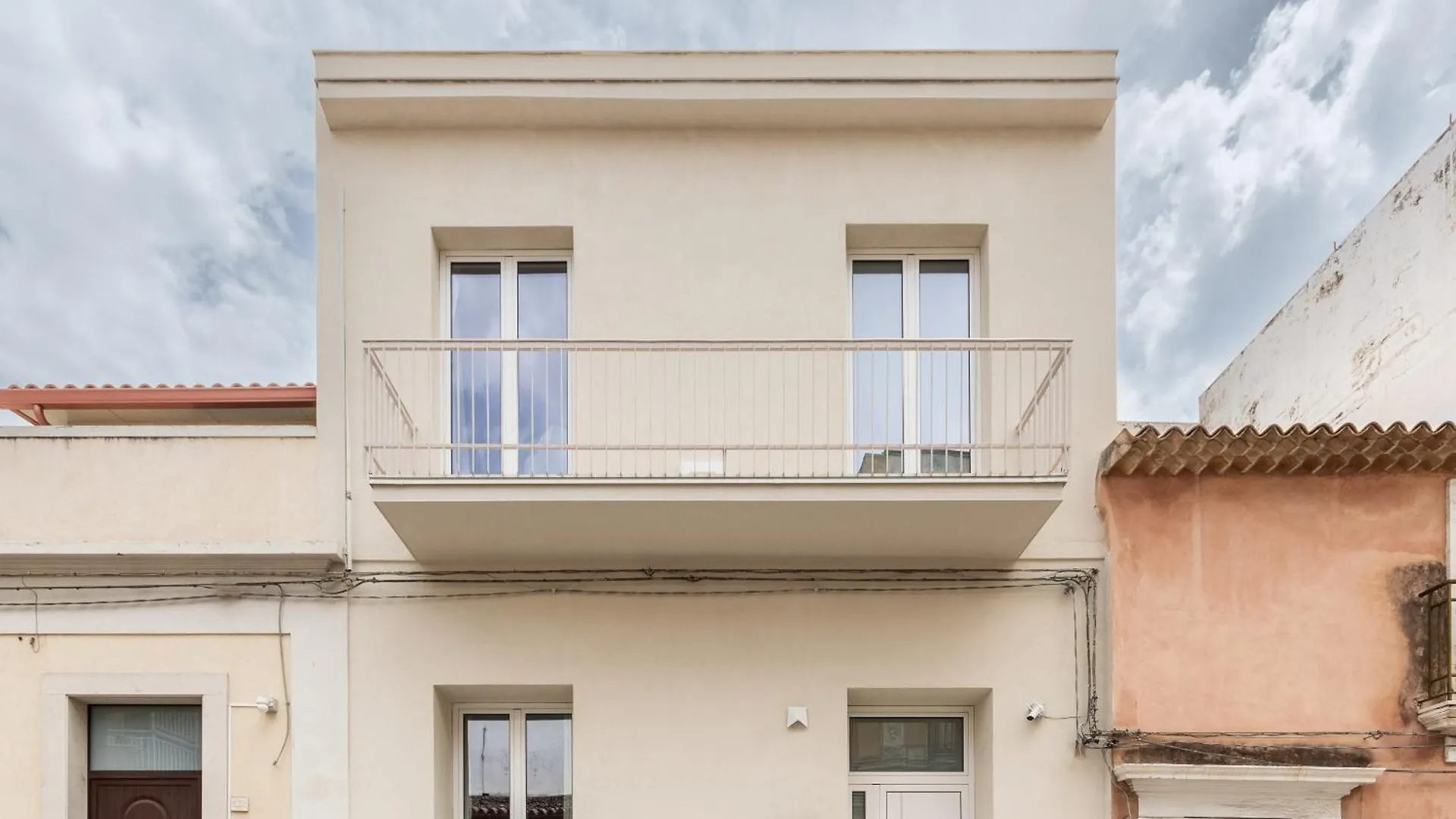 Dimo Luxury Apartment 2 Avola 0*,